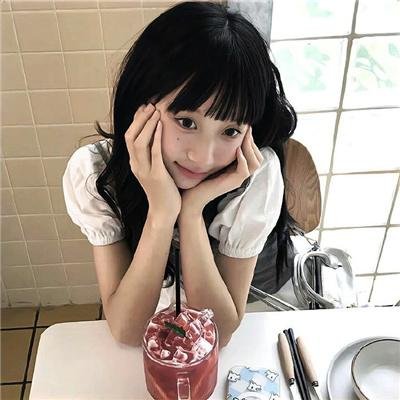 假装我是美羽小姐 海报